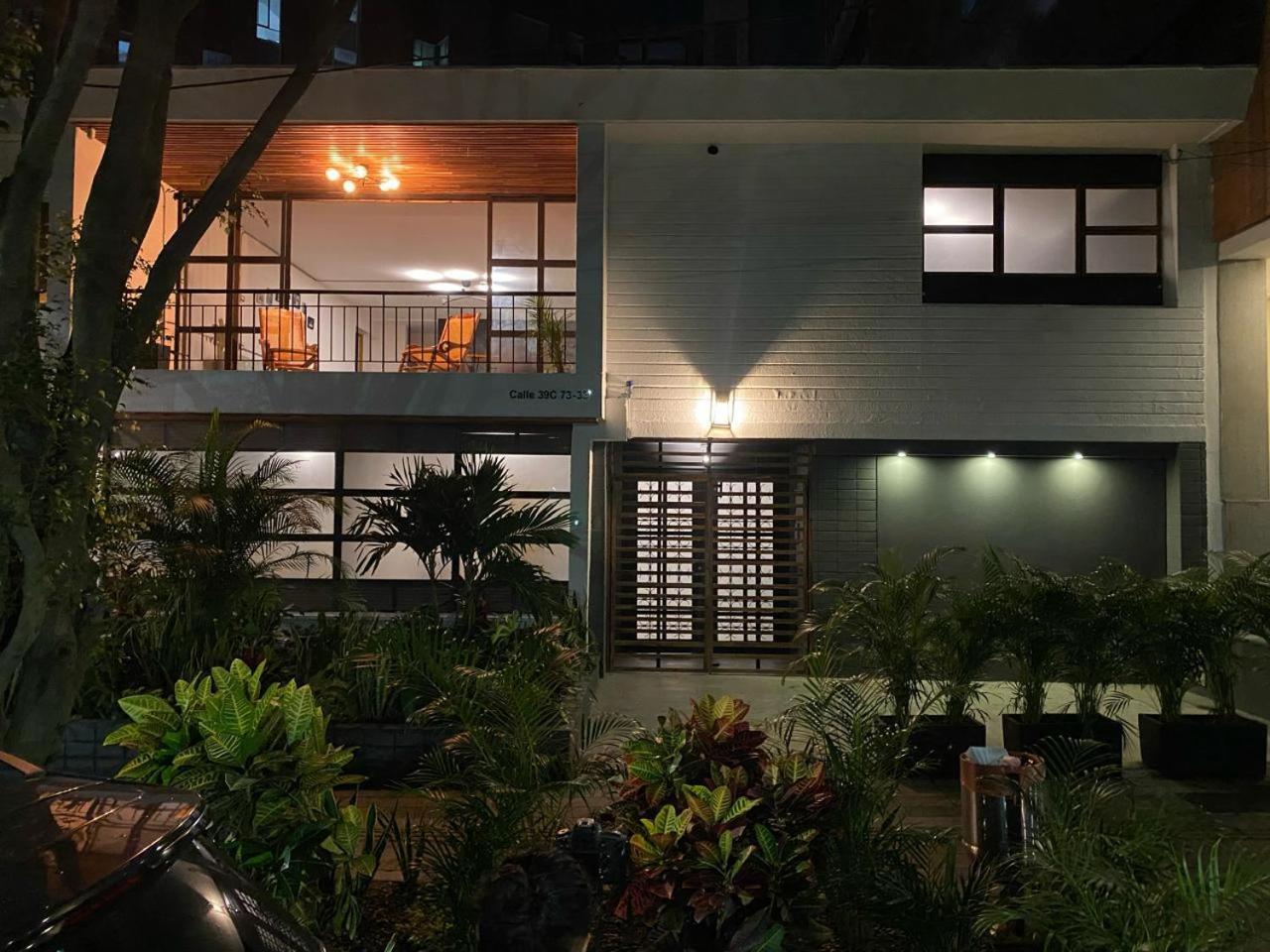 Casa Mosaiko Primer Parque Laureles Medellin Luaran gambar